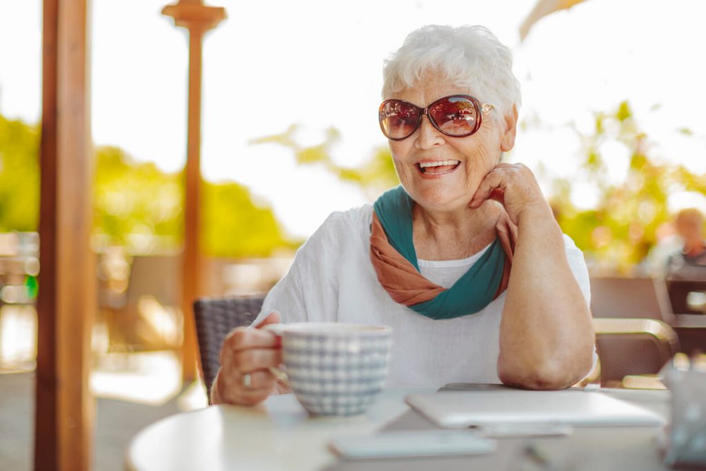 How to help seniors feel independent 